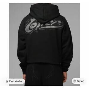 Loiter Silicone Rhinestone Zip Hoodie Black
9 sold O
Free returns
Size: L